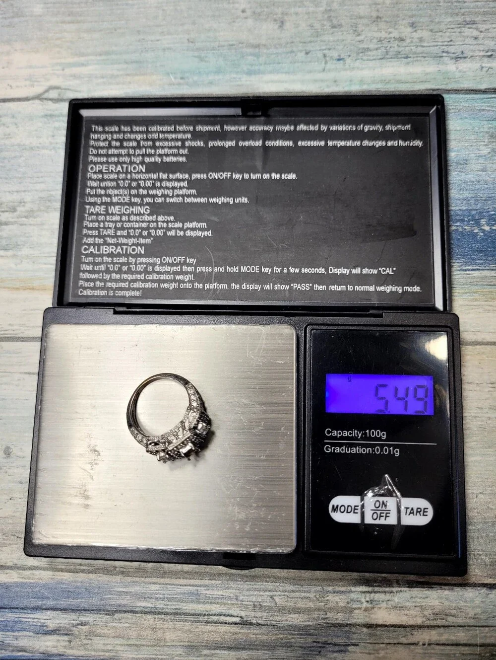 10k White Gold Square  Ring with Clear Stones - Silver - Picture 10 of 10